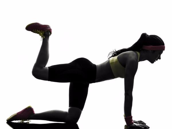 exercicio coice para as pernas e gluteos - 8 Melhores Exercícios para Pernas e Glúteos | Aumentar e Definir